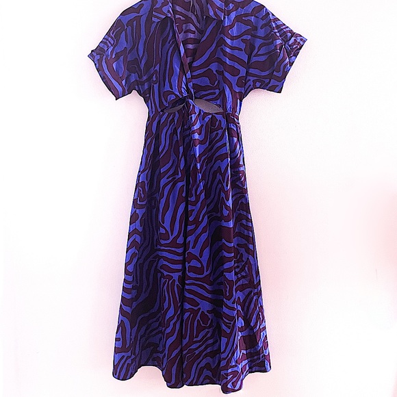 Beautiful by Anthropologie twist-waist midi slip-on shirtdress! - Picture 1 of 7